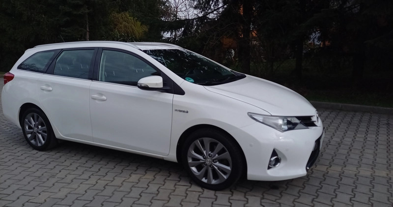 Toyota Auris cena 43500 przebieg: 252825, rok produkcji 2013 z Kraków małe 466